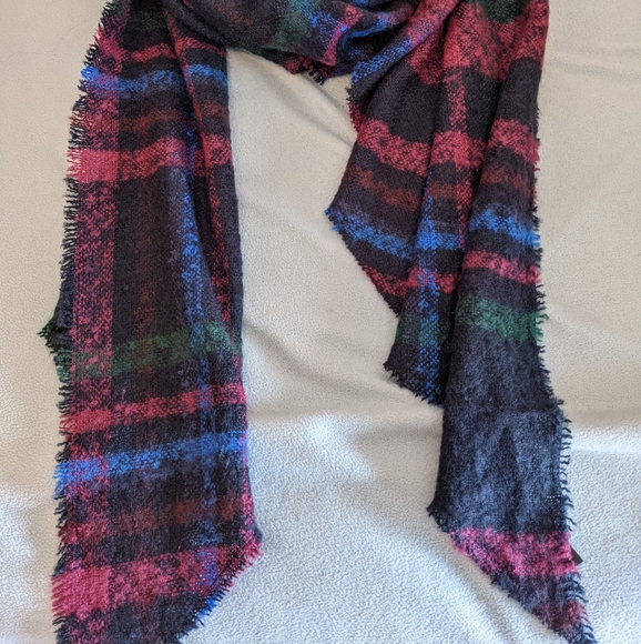 Dynamite Plaid Blanket Scarf - Picture 2 of 5